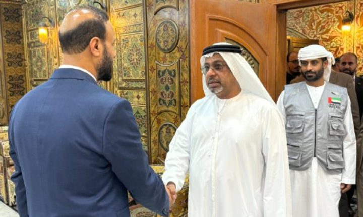 محافظ دير الزور يستقبل وفداً إماراتياً للاطلاع على واقع المحافظة ومساعدة المتضررين