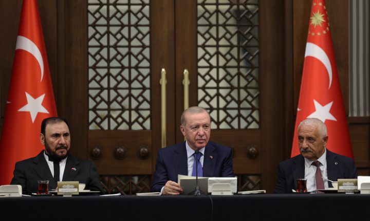 أردوغان بذكرى عاشوراء: ألم كربلاء ما زال حاضرا في القلوب