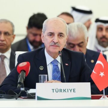 قورتولموش: العالم الإسلامي بحاجة إلى إصلاح شامل وتعزيز وحدته