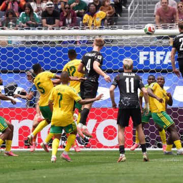 كندا أول المتأهلين لثمن النهائي في مونديال 2026
