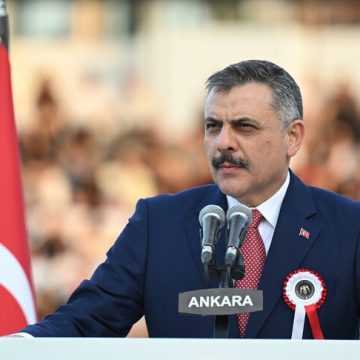 تركيا تعفي الأجانب الخاضعين للحماية المؤقتة من إذن العمل