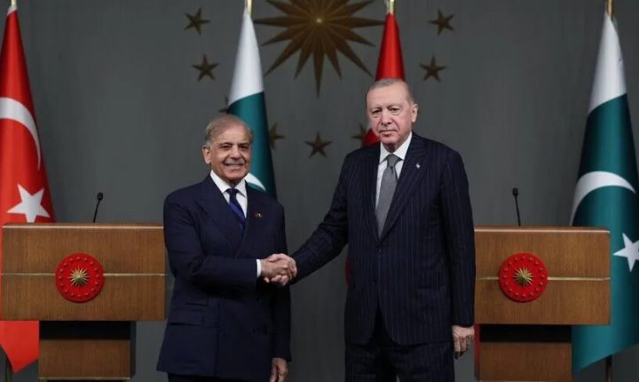 شهباز شريف: دعم أردوغان مكن باكستان من الوساطة بين واشنطن وطهران