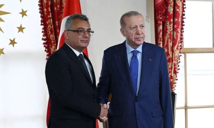 أردوغان يهاتف الرئيس القبرصي للاطمئنان على حالته الصحية
