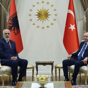 أردوغان: نرغب بتعميق التعاون مع ألبانيا في الصناعات الدفاعية