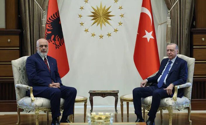 أردوغان: نرغب بتعميق التعاون مع ألبانيا في الصناعات الدفاعية