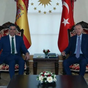 أردوغان وسانشيز يبحثان العلاقات التركية الإسبانية والقضايا الإقليمية