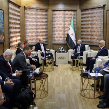 وزير النقل السوري يبحث مع وفد تشيكي فرص التعاون لتطوير قطاع السكك الحديدية