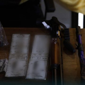 الأمن الداخلي في إدلب يلقي القبض على عصابة متورطة في ترويج العملات المزيفة والمخدرات