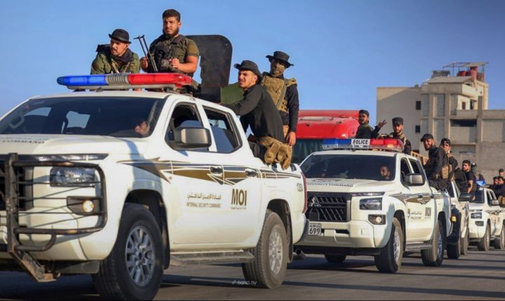 وزارة الداخلية: توقيف 16 مطلوباً وضبط أسلحة ومخدرات خلال حملة أمنية بريف ‌‏دمشق