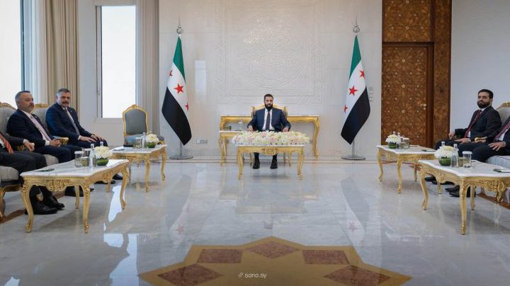 الشرع يستقبل وزير الداخلية التركي في دمشق