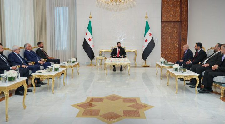 الشرع يبحث مع وفد ليبي تعزيز التعاون الاقتصادي والتجاري