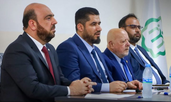 وزير الاقتصاد السوري يلتقي ممثلين عن تجار وصناعيي محافظة إدلب بحضور المحافظ