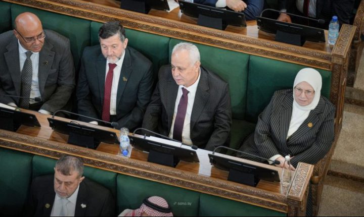 العواك يطالب أعضاء مجلس الشعب بالعمل على تجاوز الصورة النمطية و ‏التعاون مع السلطة التنفيذية