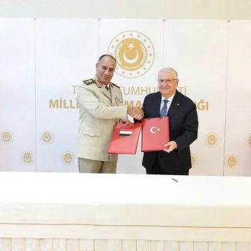 تركيا ومصر توقعان خطاب نوايا حسنة للتعاون الدفاعي