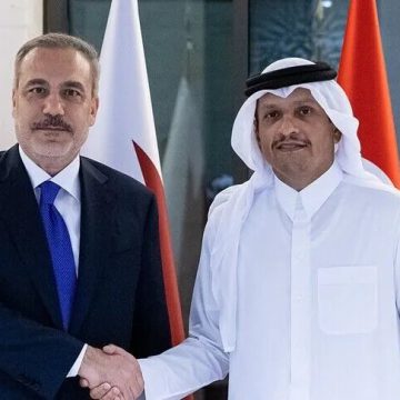 فيدان يبحث مع قطر وباكستان تطورات المفاوضات الإيرانية – الأمريكية