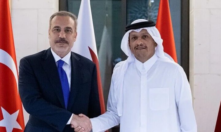 فيدان ونظيره القطري يبحثان العلاقات الثنائية وقضايا إقليمية