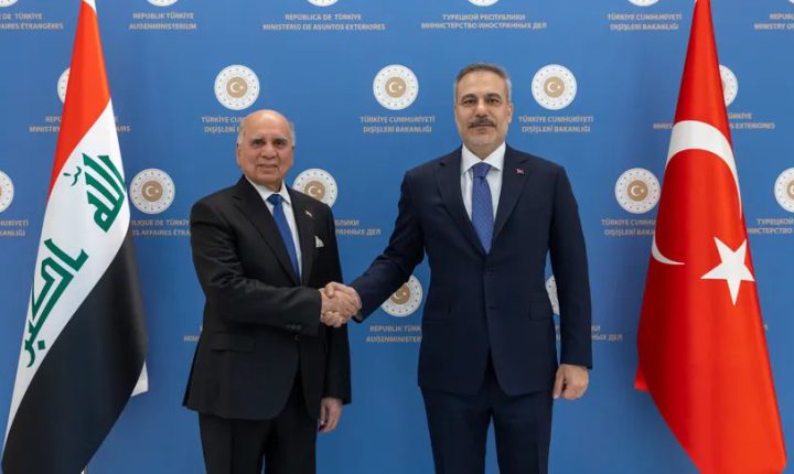 فيدان يبحث مع نظيره العراقي تعزيز التعاون في الطاقة والتجارة والأمن