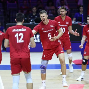 منتخب تركيا يهزم أوكرانيا ويرفع رصيده إلى 19 نقطة في دوري الأمم للكرة الطائرة