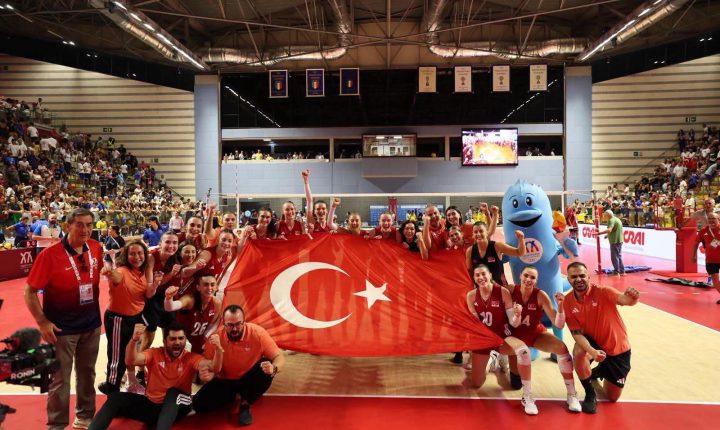 🏐 تركيا تتوج بذهبية ألعاب البحر المتوسط للكرة الطائرة للسيدات
