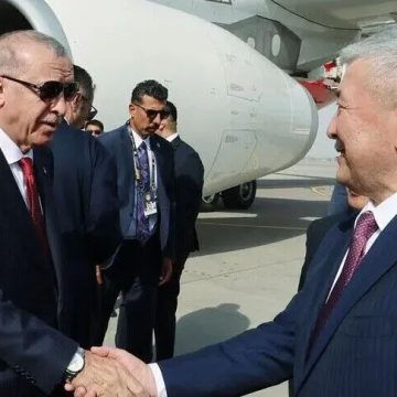 أردوغان يصل قرغيزستان للمشاركة في قمة منظمة شنغهاي للتعاون