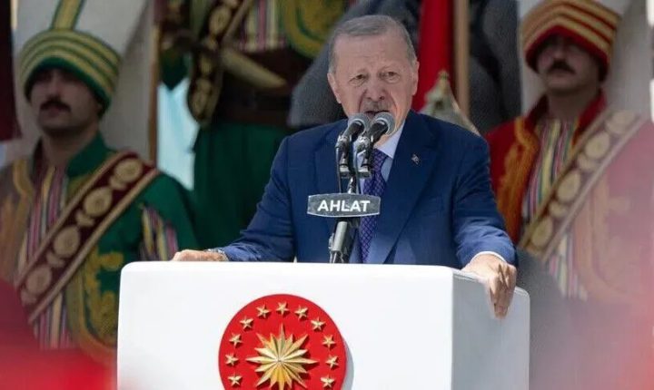 أردوغان: روح “ملاذكرد”ماتزال مصدر إلهام للشعب التركي منذ قرون