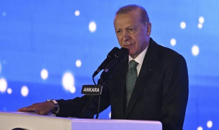 أردوغان: نسعى لترك تركيا ومنطقتنا خاليتين من الإرهاب لأبنائنا