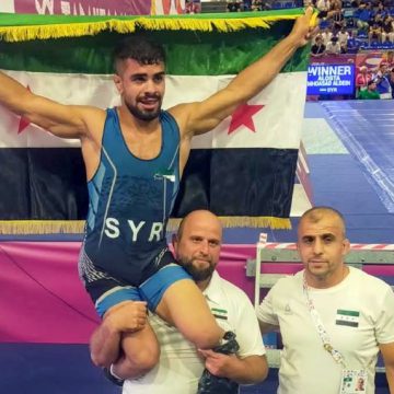 اللاعب السوري محمد أسد الدين الأسطة يحرز برونزية المصارعة الرومانية في دورة المتوسط