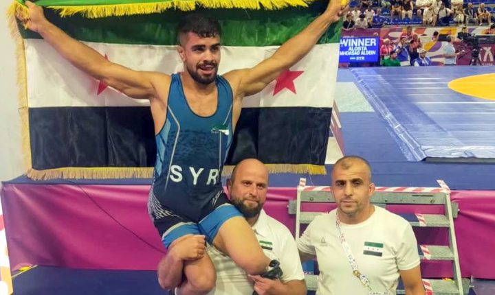 اللاعب السوري محمد أسد الدين الأسطة يحرز برونزية المصارعة الرومانية في دورة المتوسط