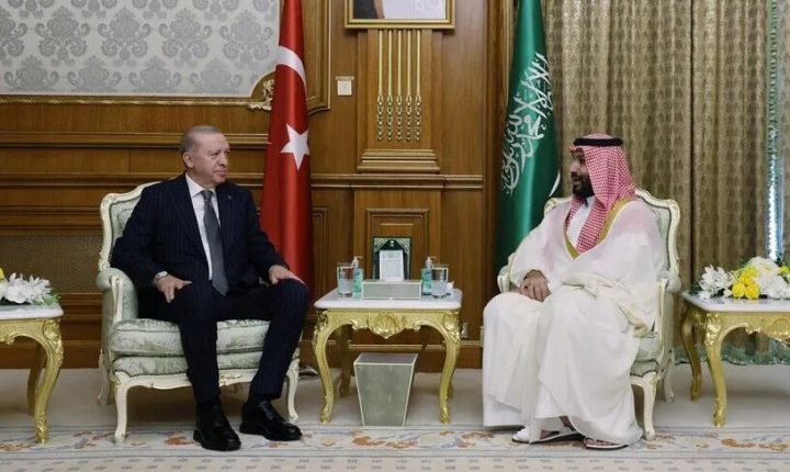 أردوغان يلتقي ولي العهد السعودي في مكة المكرمة