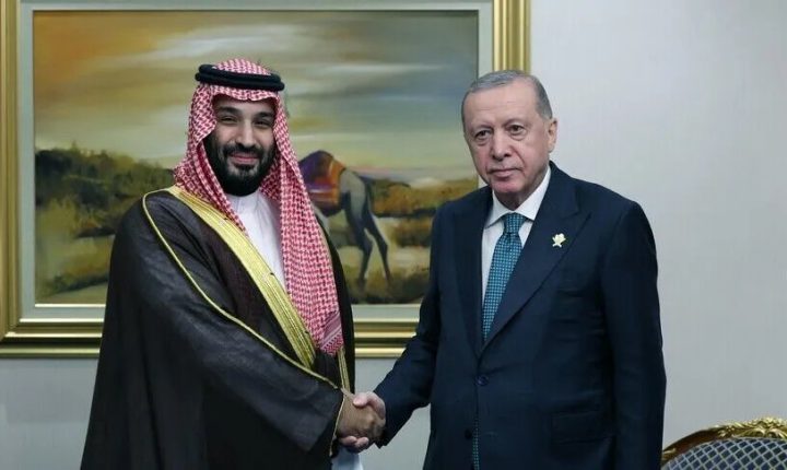 أردوغان لولي العهد السعودي: نعمل على إرساء سلام دائم في المنطقة