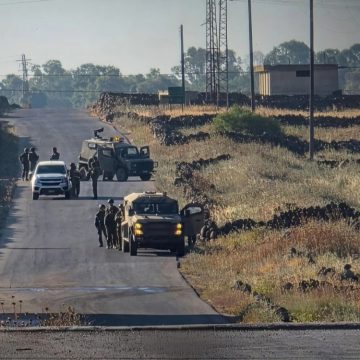 الاحتلال الإسرائيلي يتوغل في ريف القنيطرة وينصب حاجزاً عسكرياً