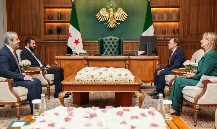 الشرع يستقبل وزير خارجية النرويج لبحث القضايا ذات الاهتمام المشترك