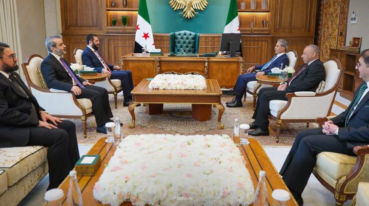 الشرع يبحث مع رئيس مجلس القضاء الأعلى العراقي تعزيز التعاون القضائي والقانوني