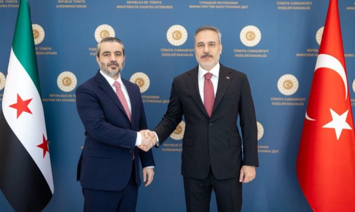الشيباني وفيدان يبحثان في أنقرة تعزيز العلاقات السورية التركية والاتفاق على إنشاء مجلس التنسيق الأعلى
