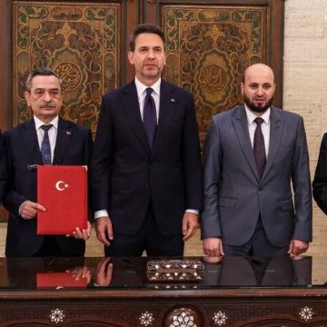 تركيا وسوريا توقعان مذكرة لتطوير الشراكة الاستراتيجية في التعدين