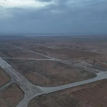 الاحتلال الإسرائيلي يستهدف مطار أبو الظهور العسكري بإدلب