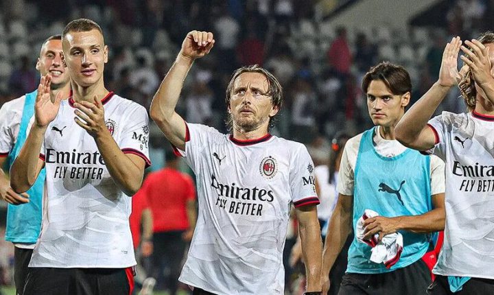 🇮🇹⚽ انطلاقة قوية للكبار في الدوري الإيطالي.. إنتر يضرب مونزا برباعية ودي بروين يقود نابولي للفوز