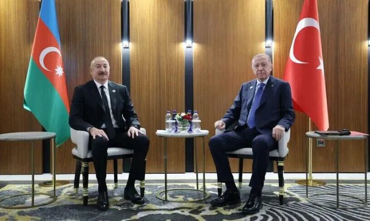  أردوغان يلتقي علييف في قرغيزستان على هامش قمة “منظمة شنغهاي”