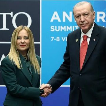 ميلوني سعيدة بتهنئة أردوغان لها بلقب الأطول بقاء في رئاسة وزراء إيطاليا