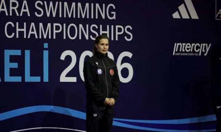 تركية تتوج بذهبية بطولة أوروبا للسباحة البارالمبية في قوجا إيلي 🥇🇹🇷