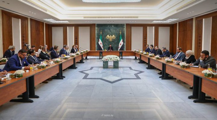 الشرع لوفدٍ ألماني : تجاوزنا مرحلة التعارف وتبادل الثقة وحان وقت العمل لإعادة إعمار سوريا