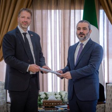 الشيباني يتسلّم أوراق اعتماد سفراء عدة دول لدى سوريا