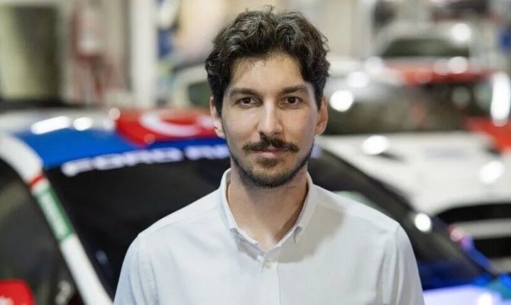 علي توركان أول تركي يتوج ببطولة العالم للراليات الشباب